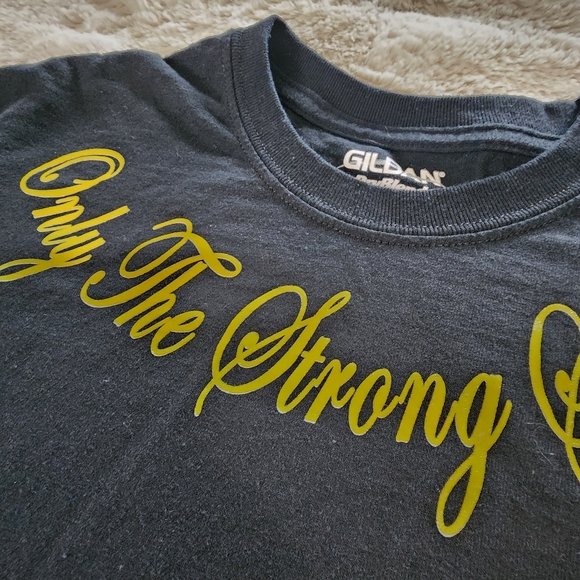 5 for $25 Artist Signed Flaw Band T-Shirt Only The Strong Survive - Picture 4 of 9